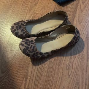 Women’s ballet style flats